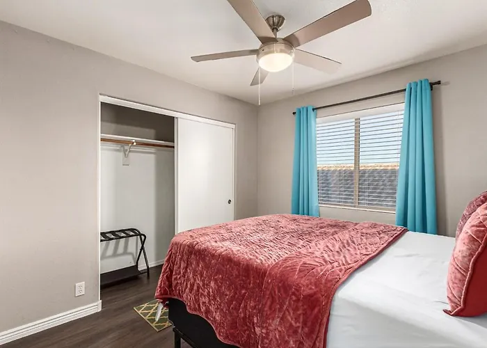 Holiday home View Fireworks, Restaurants, Westgate,p83,stadiums Peoria