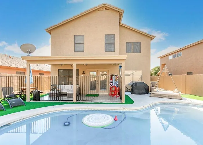 View Fireworks, Restaurants, Westgate,p83,stadiums Holiday home Peoria